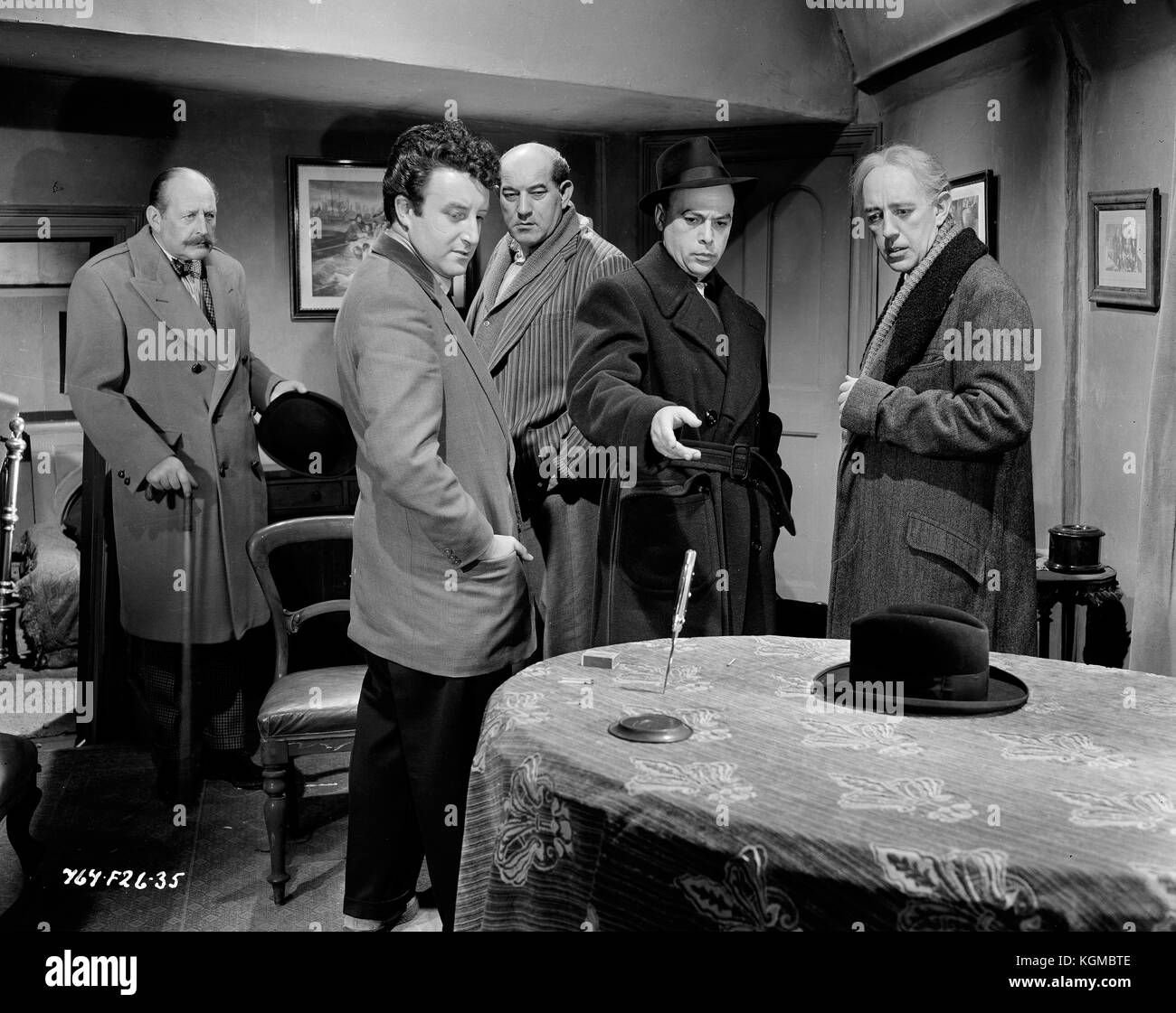 Il Ladykillers (1951) , Alec Guinness , Herbert Lom , Peter Sellers , Cecil Parker Foto Stock