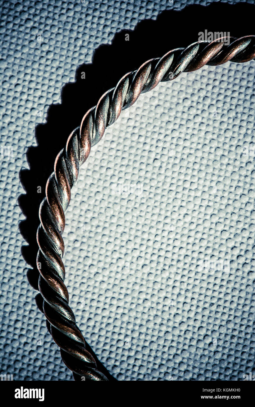 Filo di rame sopra tela di canapa - still life wallpaper Foto Stock