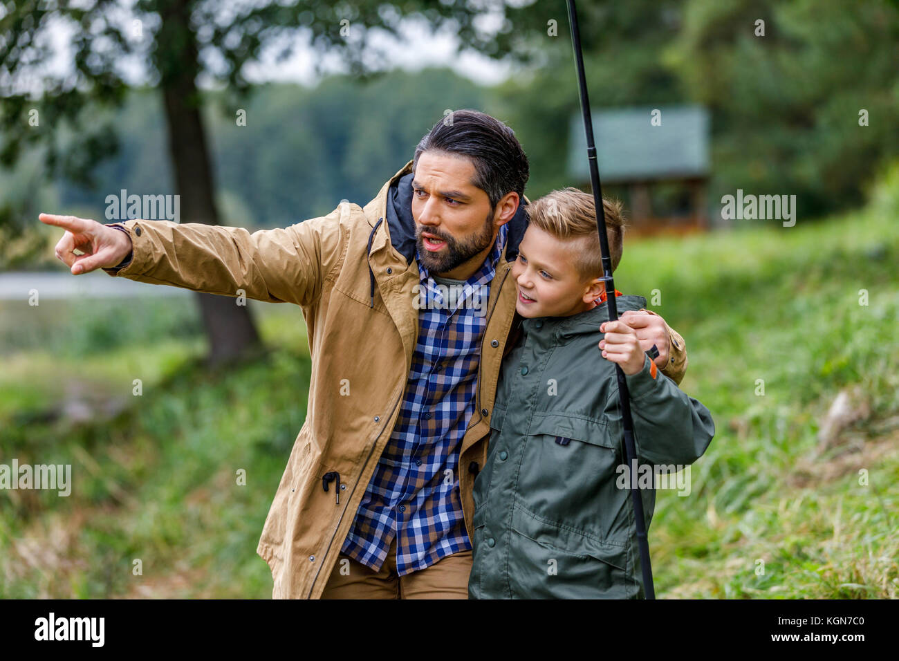 Padre e figlio di trascorrere del tempo insieme Foto Stock