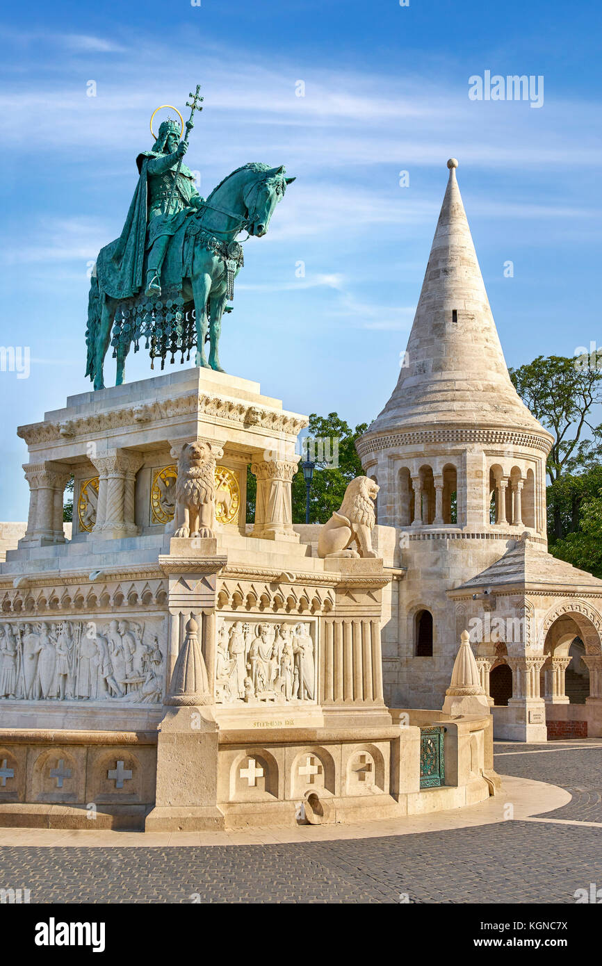 Bastione dei Pescatori e Stephen King statua, Budapest, Ungheria Foto Stock