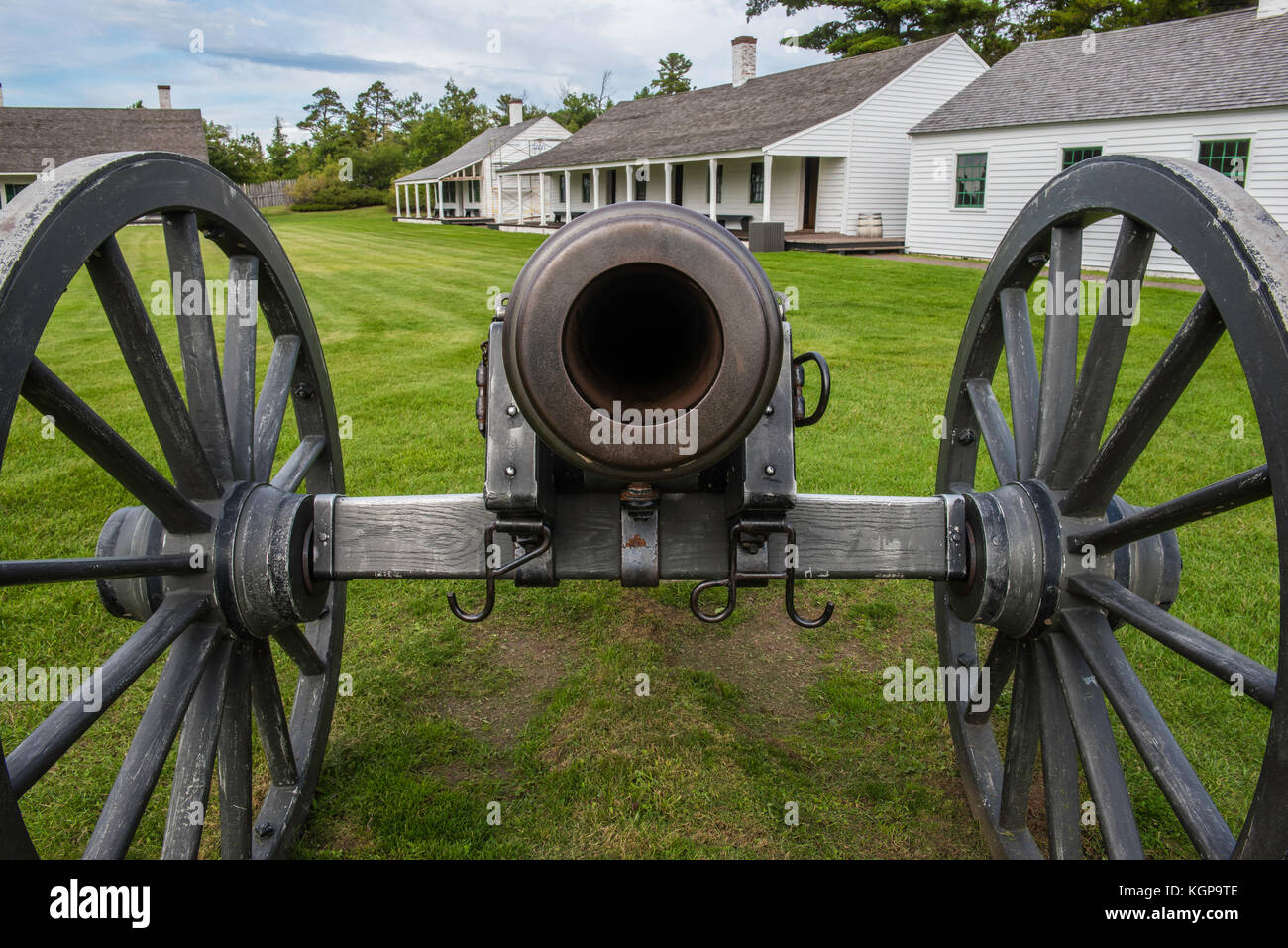 Il cannone, Fort Wilkins del Parco Statale di Porto di rame, Michigan STATI UNITI D'AMERICA da Bruce Montagne/Dembinsky Foto Assoc Foto Stock