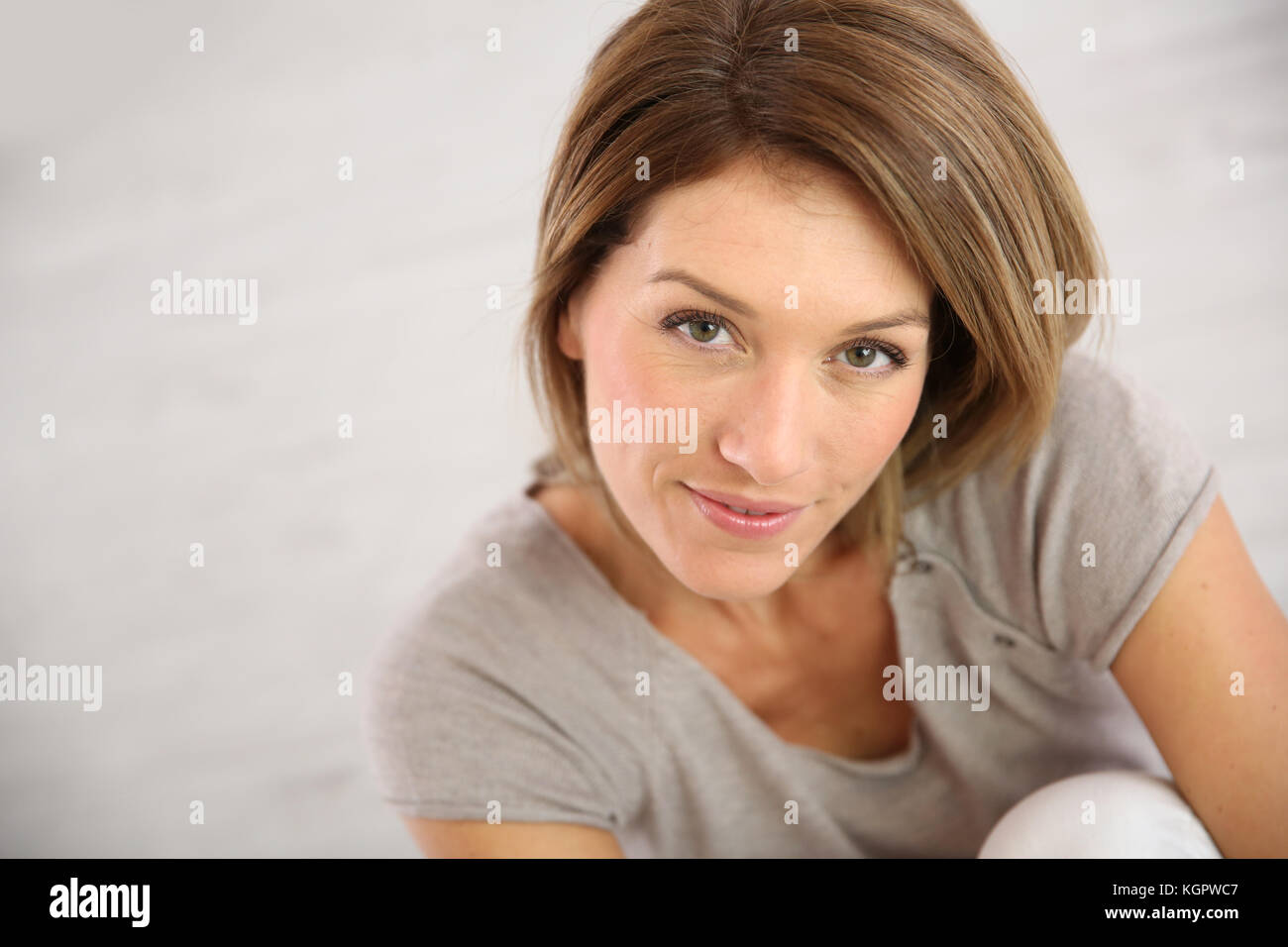 Ritratto di sorridere donna di mezza età Foto Stock