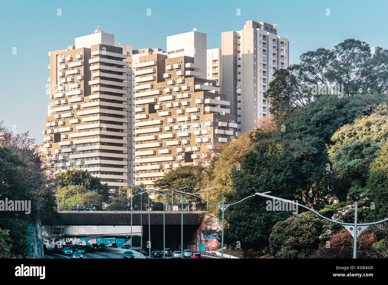 Foto di Avenue 23 Maggio (Avenida 23 de Maio) in Sao Paulo, Brasile Foto Stock