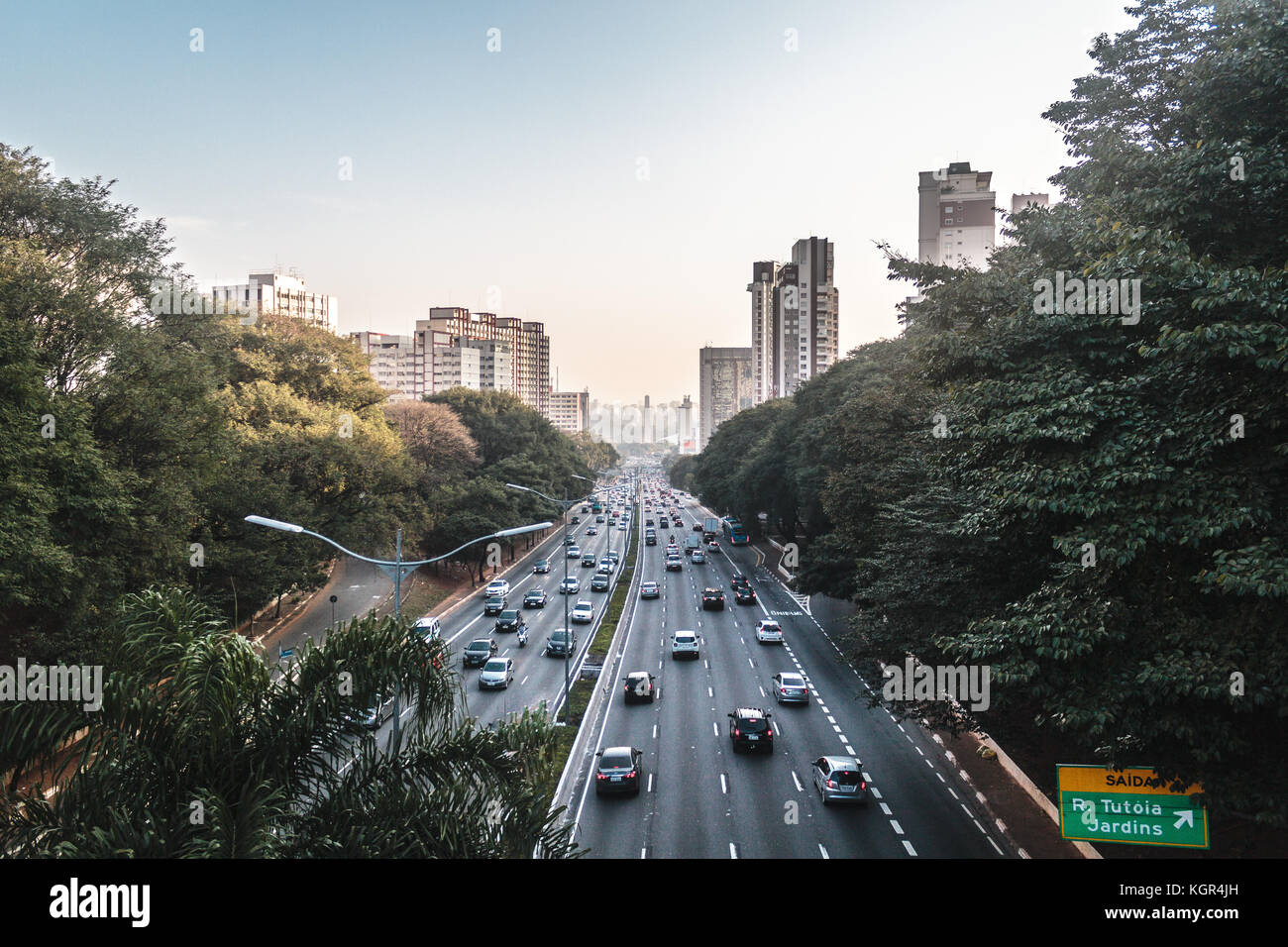 Foto di Avenue 23 Maggio (Avenida 23 de Maio) in Sao Paulo, Brasile Foto Stock
