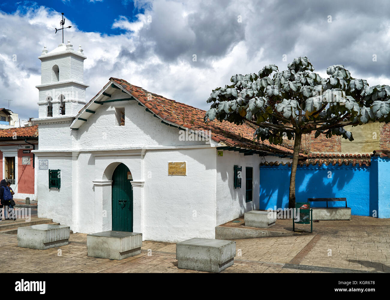 Piccola cappella Ermita de San Miguel del Príncipe a Plaza Chorro de Quevedo, Bogotà, Colombia, Sud America Foto Stock