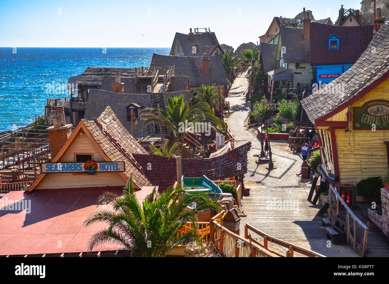 Popeye village dal mare Mediterraneo, Malta Foto Stock