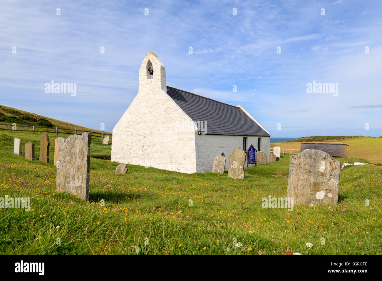 La Chiesa della Santa Croce (Eglwys Y Grog), Mwnt, Ceredigion, Galles Foto Stock