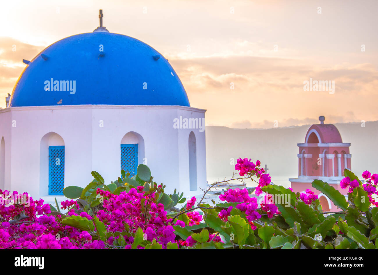 Abstract architettura delle Cicladi egeo edifici tradizionali, Santorini, Grecia. Foto Stock