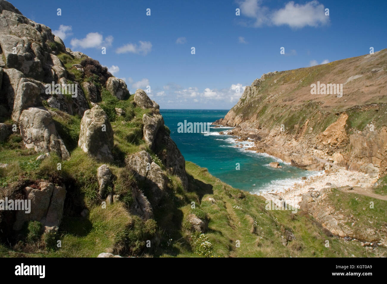 Costa sud-ovest il percorso nei pressi di Cape Cornwall Foto Stock