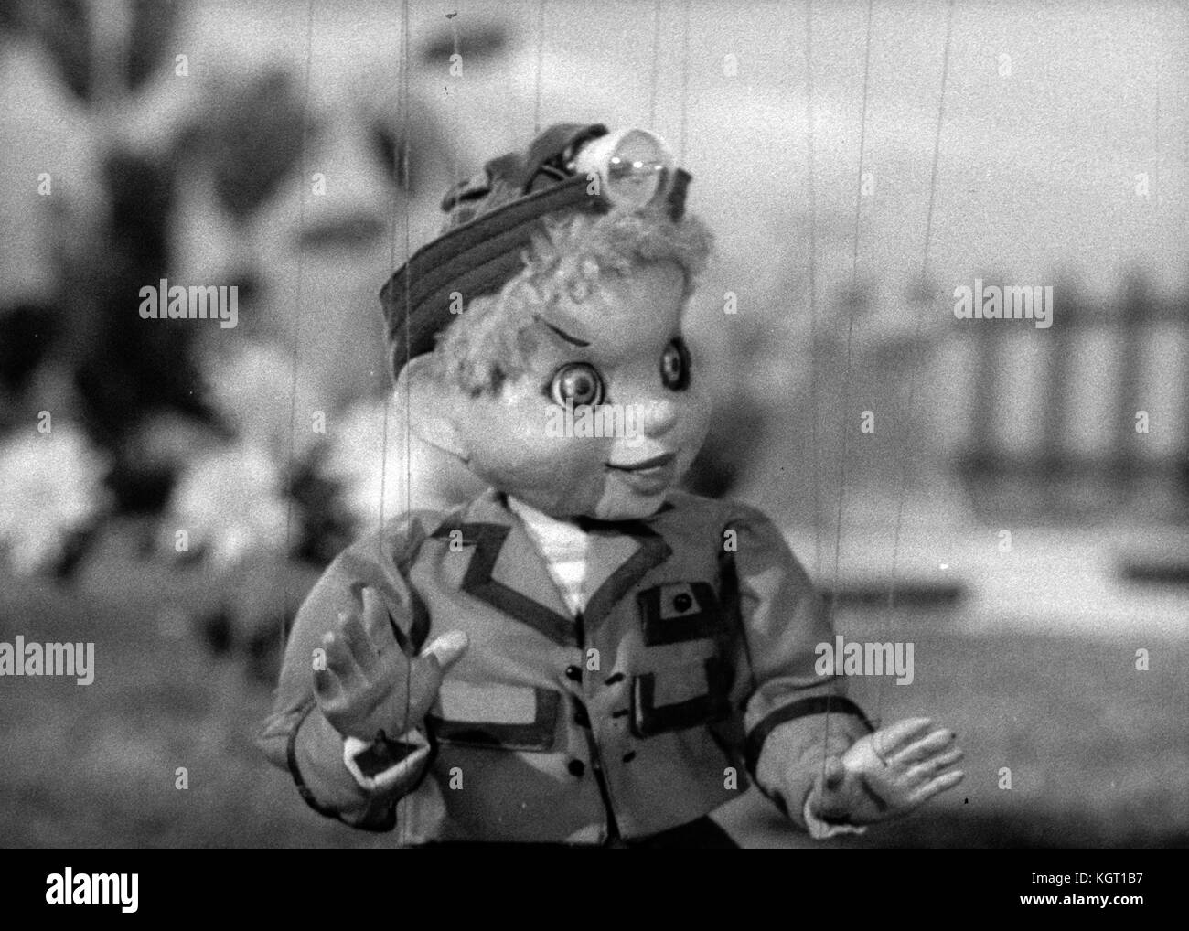 Torchy batteria Boy (1957) serie TV , serie uno, Diciannovesimo episodio, Naughty Twins , Torchy espresso da Olwyn Griffiths data: 1957 Foto Stock