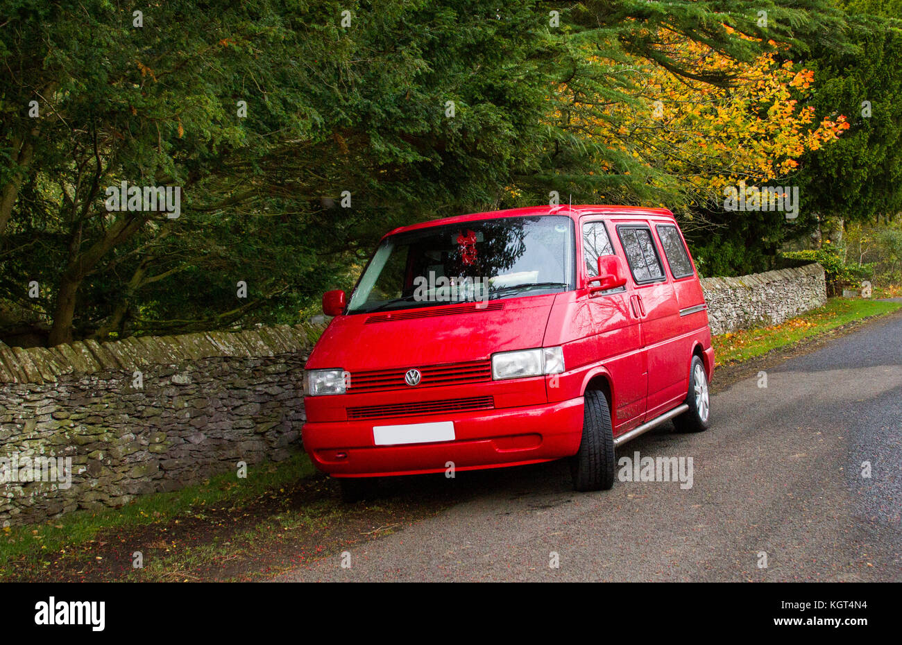 L'iconico volkswagen t4 camper Foto Stock