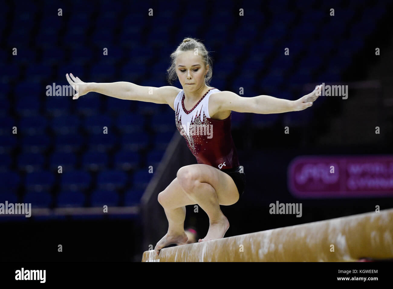 2017 Coppa del Mondo di ginnastica. L'Arena O2.Sabato, 8 aprile 2017. Donna della concorrenza .Angelina MELNIKOVA Foto Stock