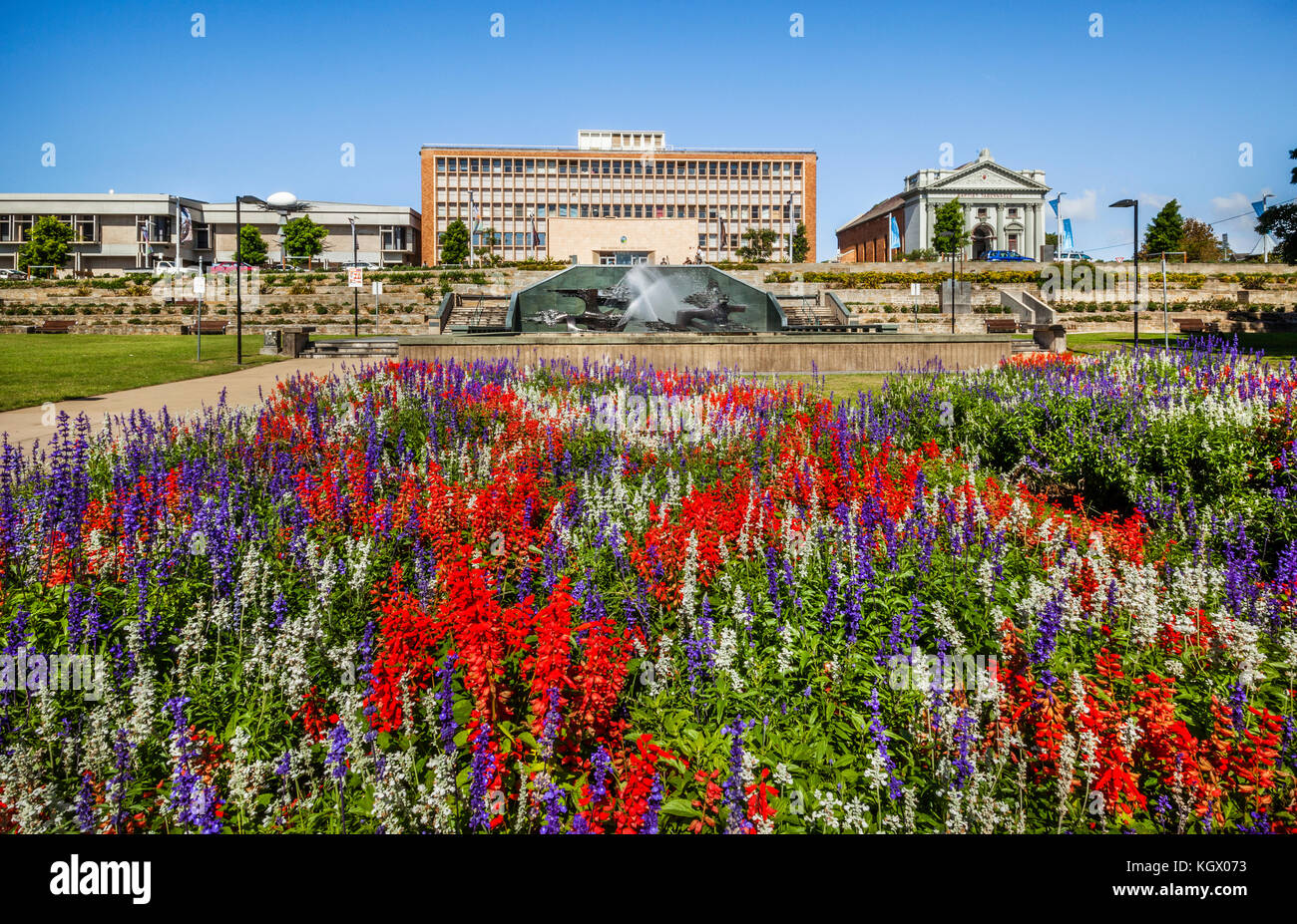 Australia, Nuovo Galles del Sud, regione di Hunter, Newcastle, Parco Civico con la Captain Cook Memorial Fontana, il Memoriale di guerra il Centro Culturale e Battista Foto Stock