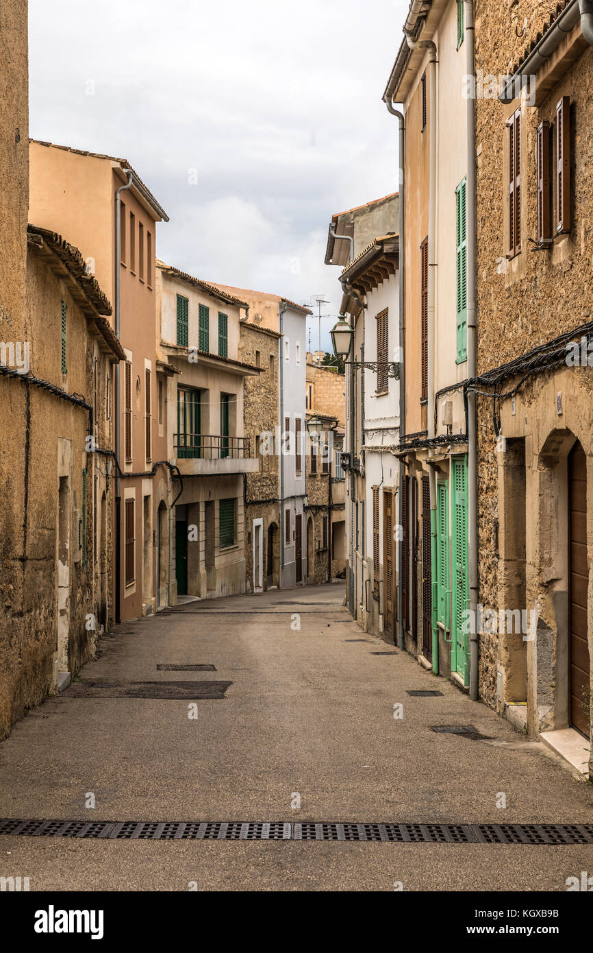 Via del centro storico di arta sull isola di Maiorca (isole Baleari, Spagna) Foto Stock