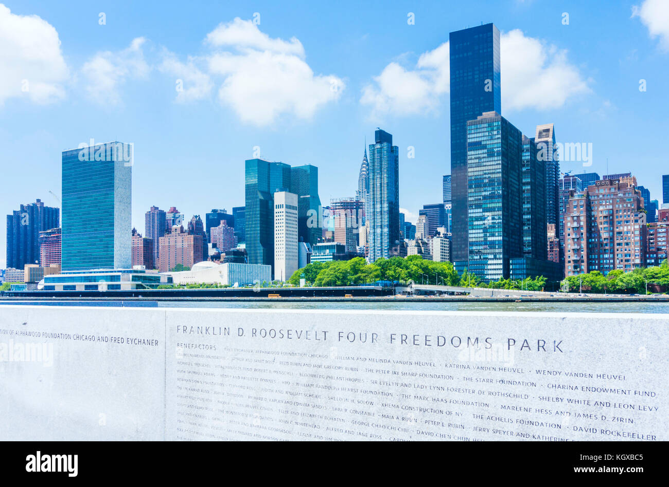 Stati Uniti New York skyline di New York il Franklin D. Roosevelt quattro libertà Parco Isola Roosevelt skyline di Manhattan Manhattan New York Stati Uniti d'America Foto Stock