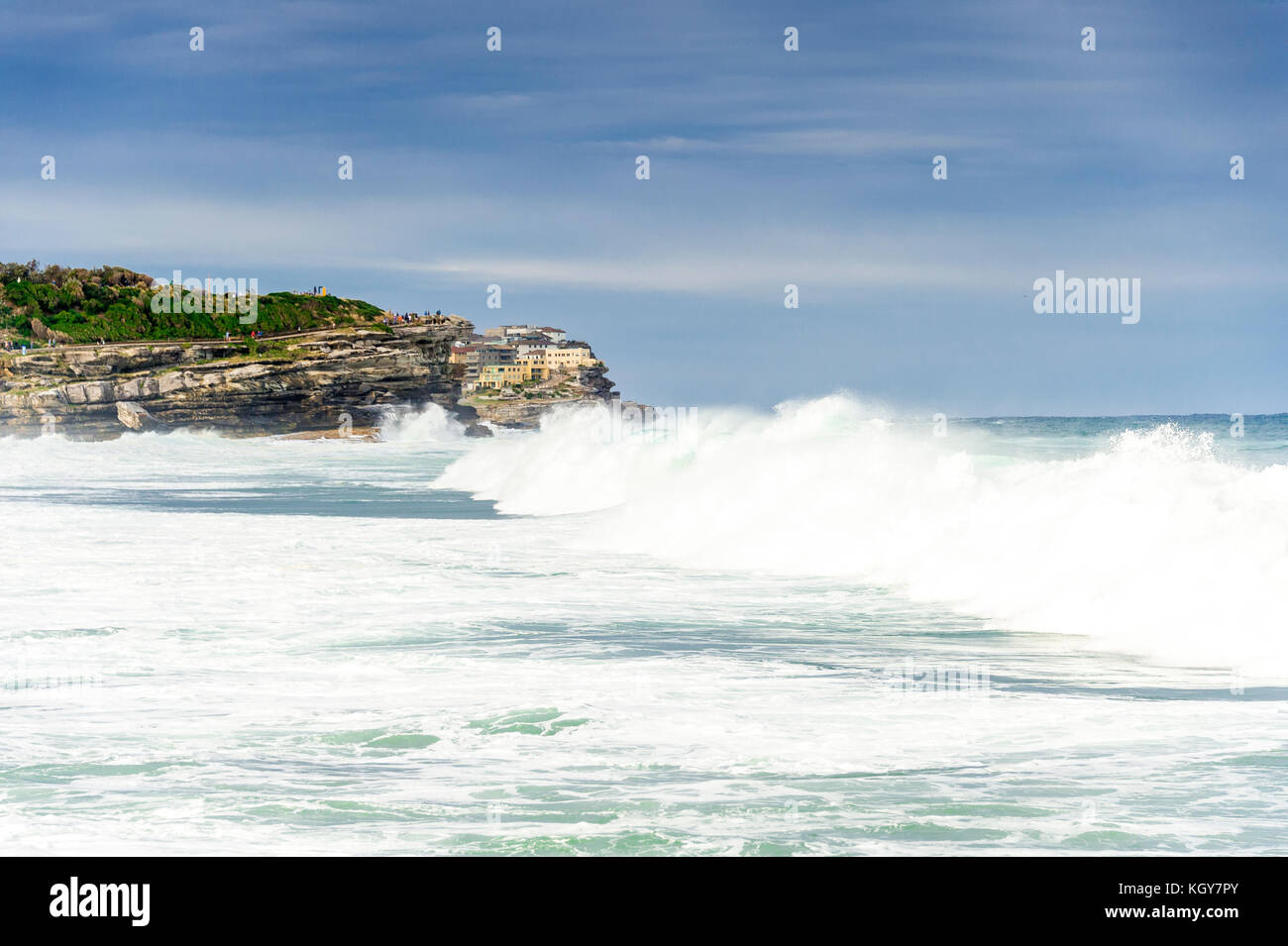 Pericolose condizioni di surf a Bronte Beach a Sydney, NSW, Australia Foto Stock