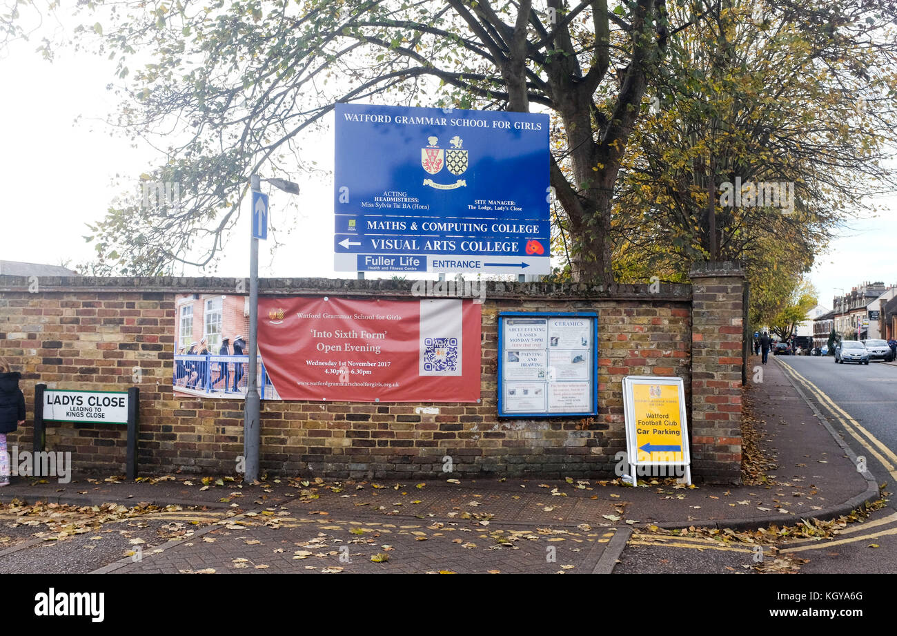 Watford Hertfordshire UK Ottobre 2017 - Watford Grammar School per ragazze fotografia scattata da Simon Dack Foto Stock