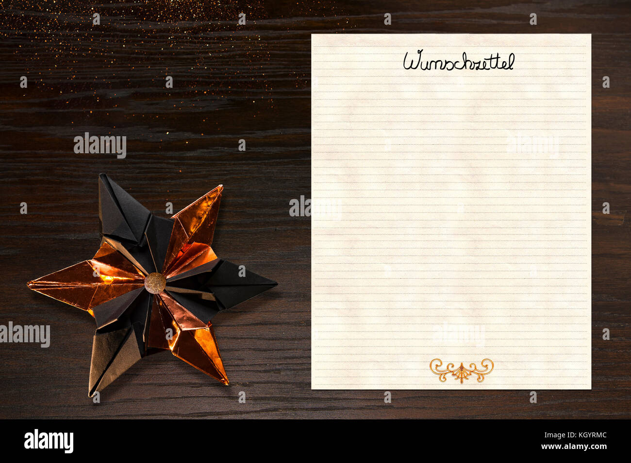 Natale wishlist sul tavolo addobbato, testo in tedesco significa: wishlist Foto Stock