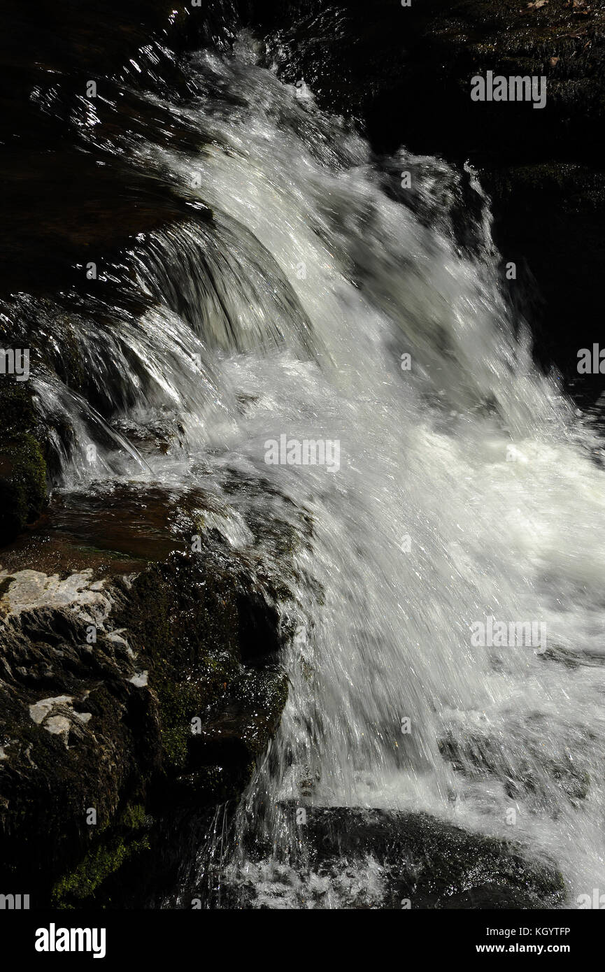 Cascata appena a valle di pont melin fach. Foto Stock