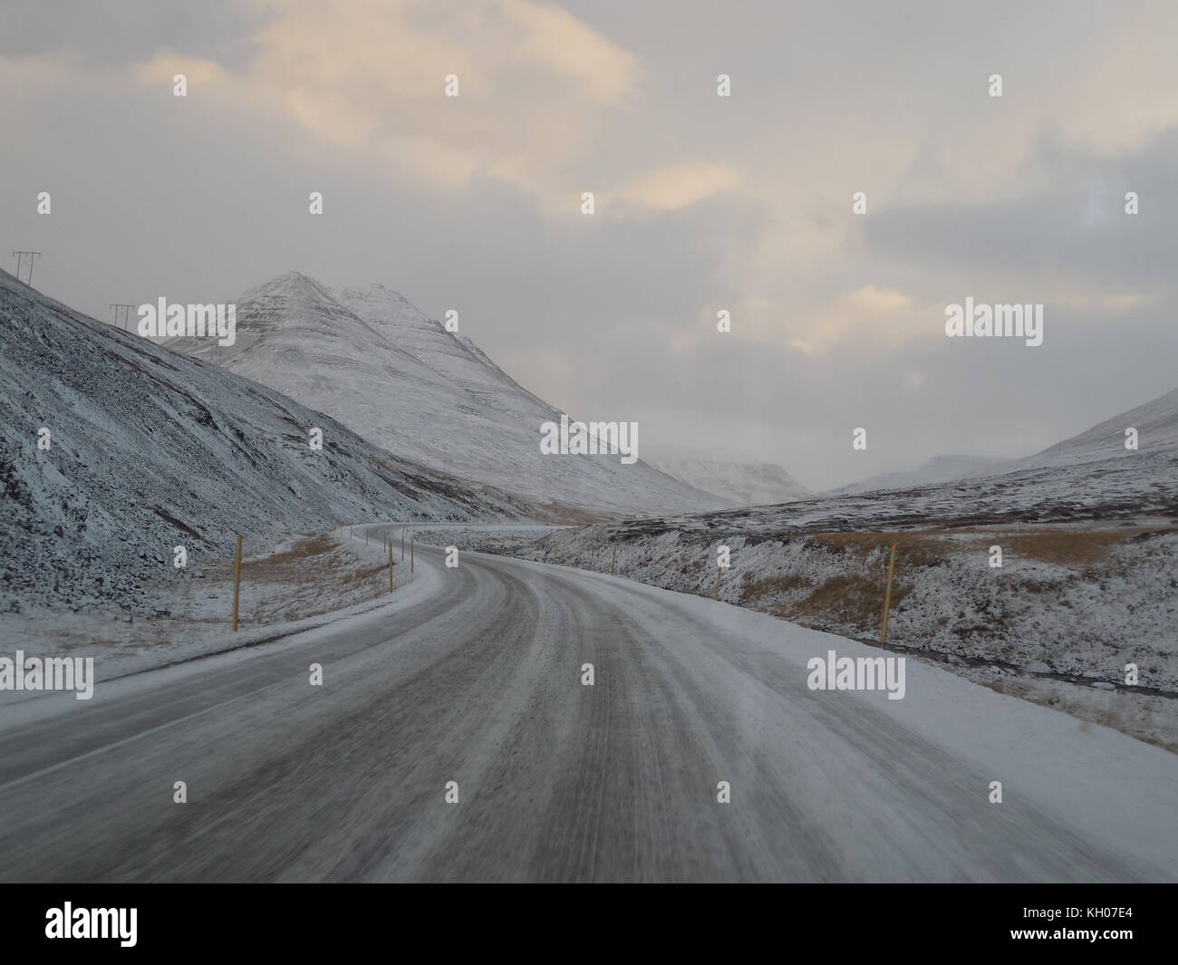 Anello stradale attraverso gli altipiani in inverno, Nord Islanda, europa Foto Stock