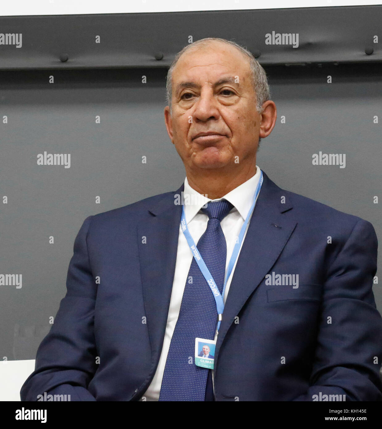 Bonn, Germania. Xiii Nov, 2017. Il generale Ahmed Abdullah dall Egitto al COP23 Figi conferenza di Bonn, in Germania il 12 novembre 2017. COP23 è organizzato dalla convenzione quadro delle Nazioni Unite per i cambiamenti climatici. Isole Figi detiene presidenza nel corso di questa riunione a Bonn. Credito: Dominika Zarzycka/Alamy Live News Foto Stock