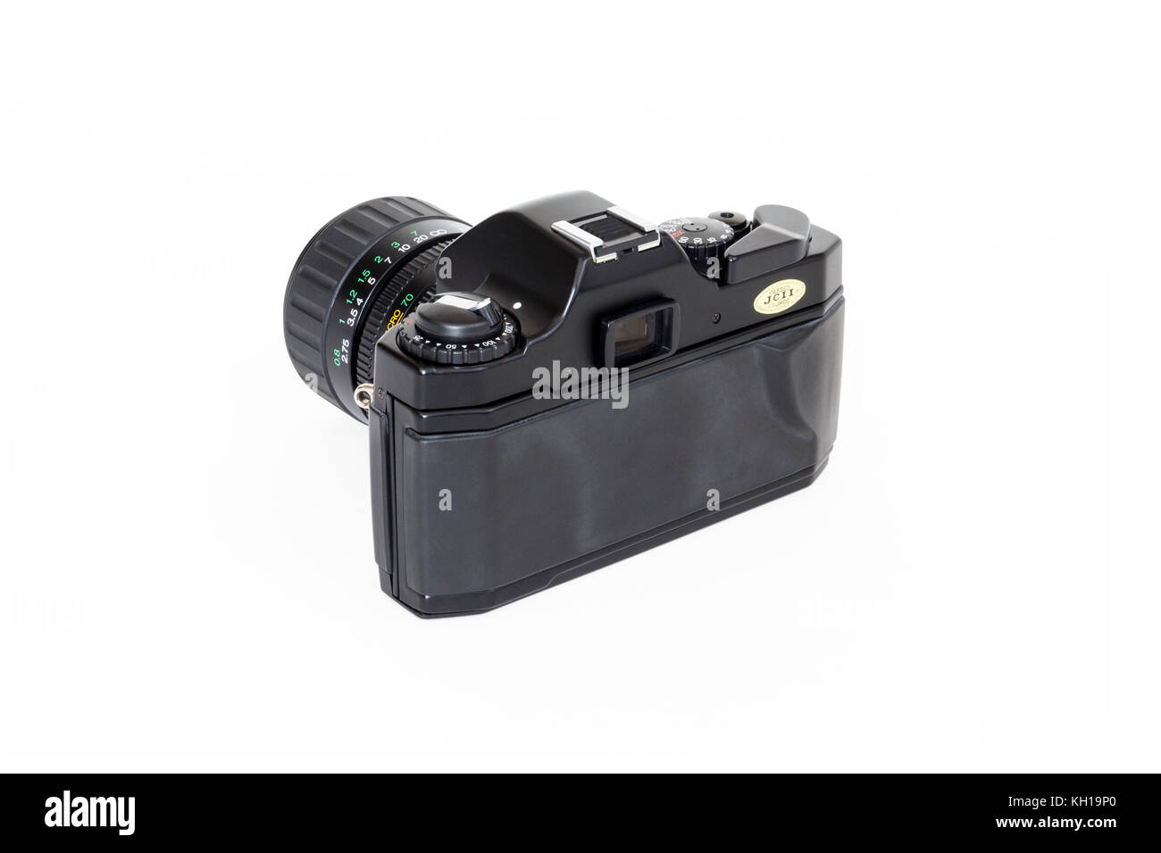 Vivitar V2000 SLR 35mm di pellicola in rotolo, fotocamera 28-70mm lente di zoom, degli anni ottanta, isolata contro uno sfondo bianco Foto Stock