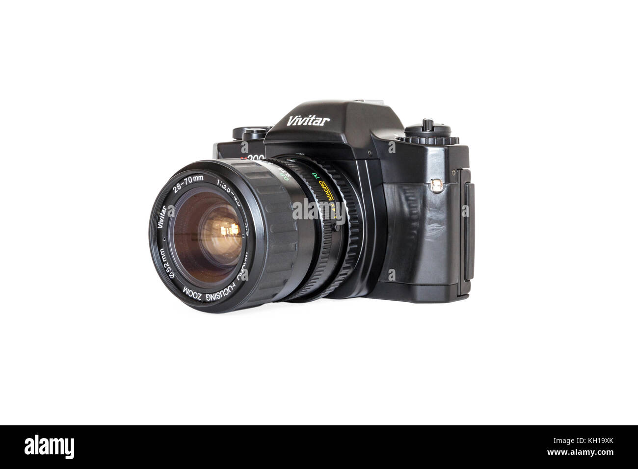 Vivitar V2000 SLR 35mm di pellicola in rotolo, fotocamera 28-70mm lente di zoom, degli anni ottanta, isolata contro uno sfondo bianco Foto Stock