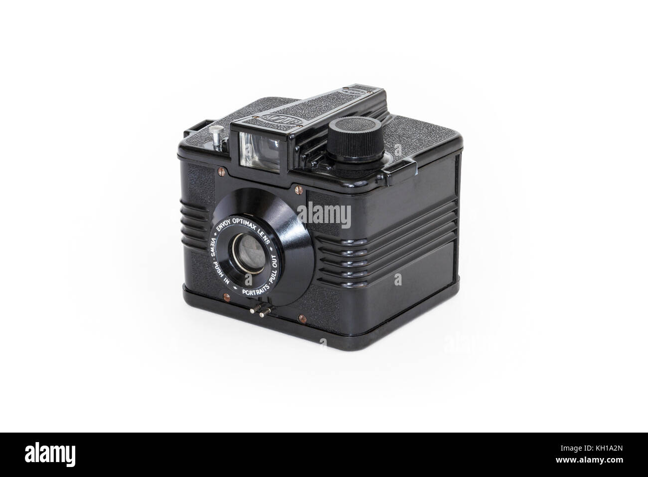Ilford Envoy 120/620 pellicola in rotolo telecamera box, bachelite, c1953, Optimax lente, isolata contro uno sfondo bianco Foto Stock