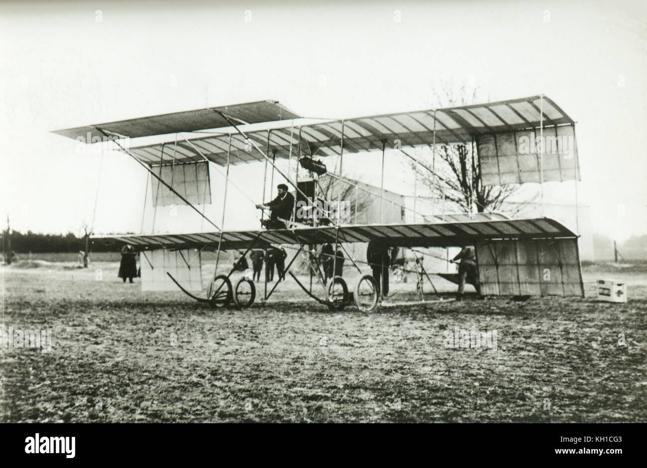 Biplano Farman prima a prendere il via nel mese di aprile 1909 Foto Stock