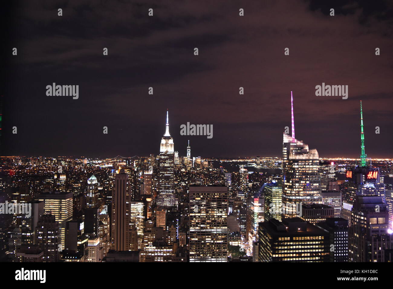 New York City di notte, preso dal Rockefeller Center Observatory Foto Stock