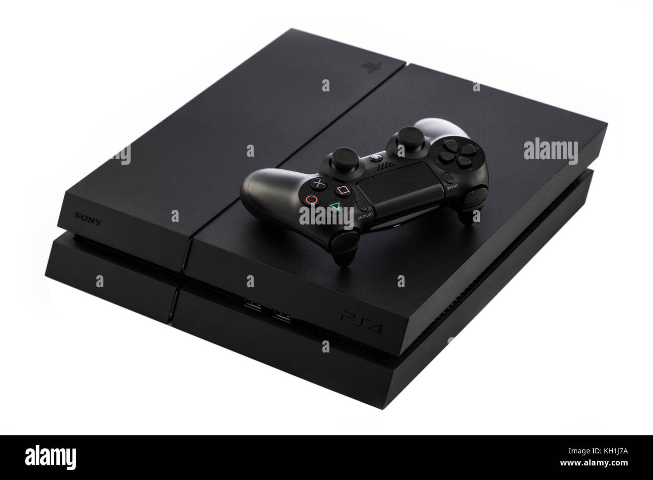 VARNA, Bulgaria - 18 November, 2016: Sony PlayStation 4 console di gioco è un home video della console di gioco sviluppato da Sony di intrattenimento interattivo. Foto Stock