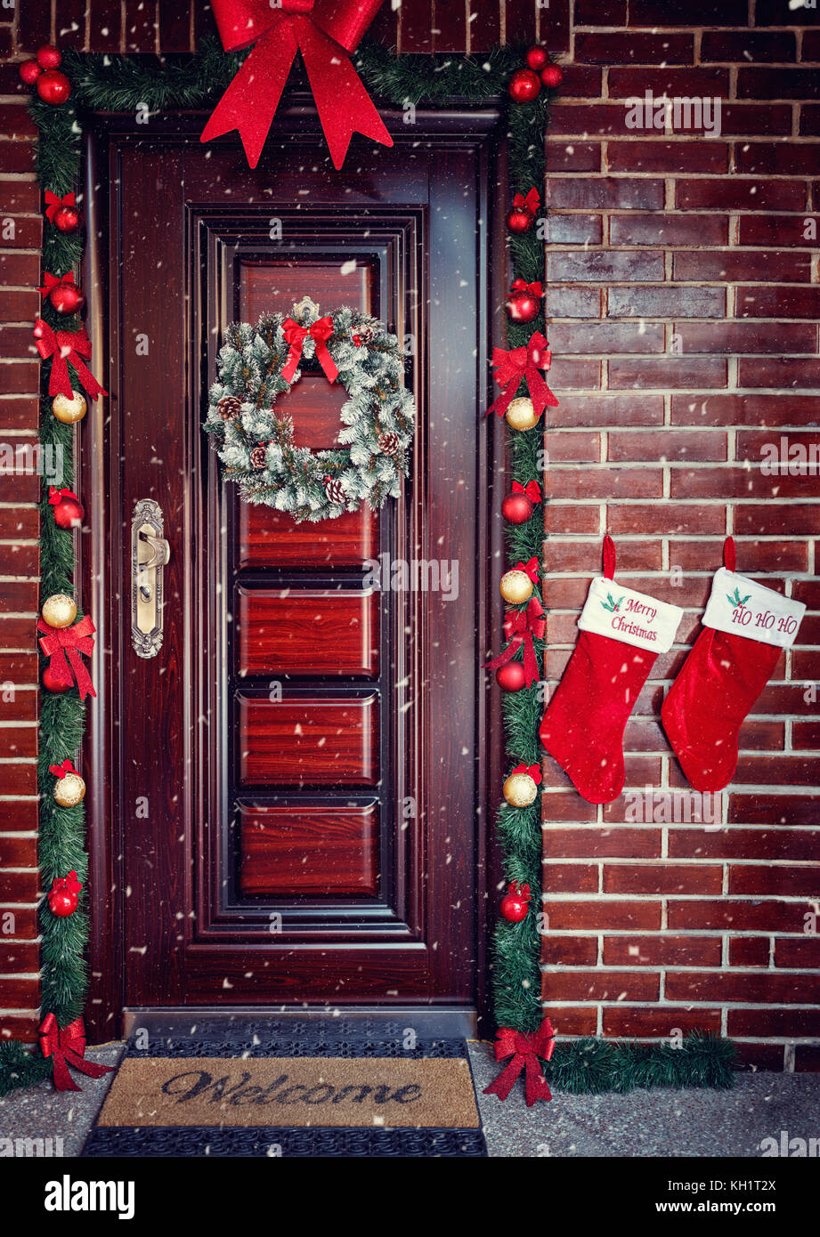 Ghirlanda decorativa. Natale porta anteriore per le vacanze Foto Stock