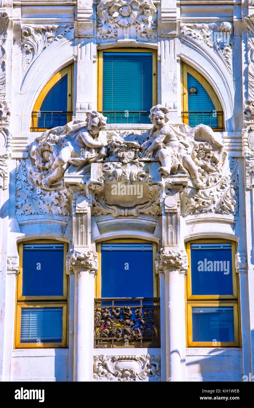 L'edificio in stile liberty a milano Foto Stock
