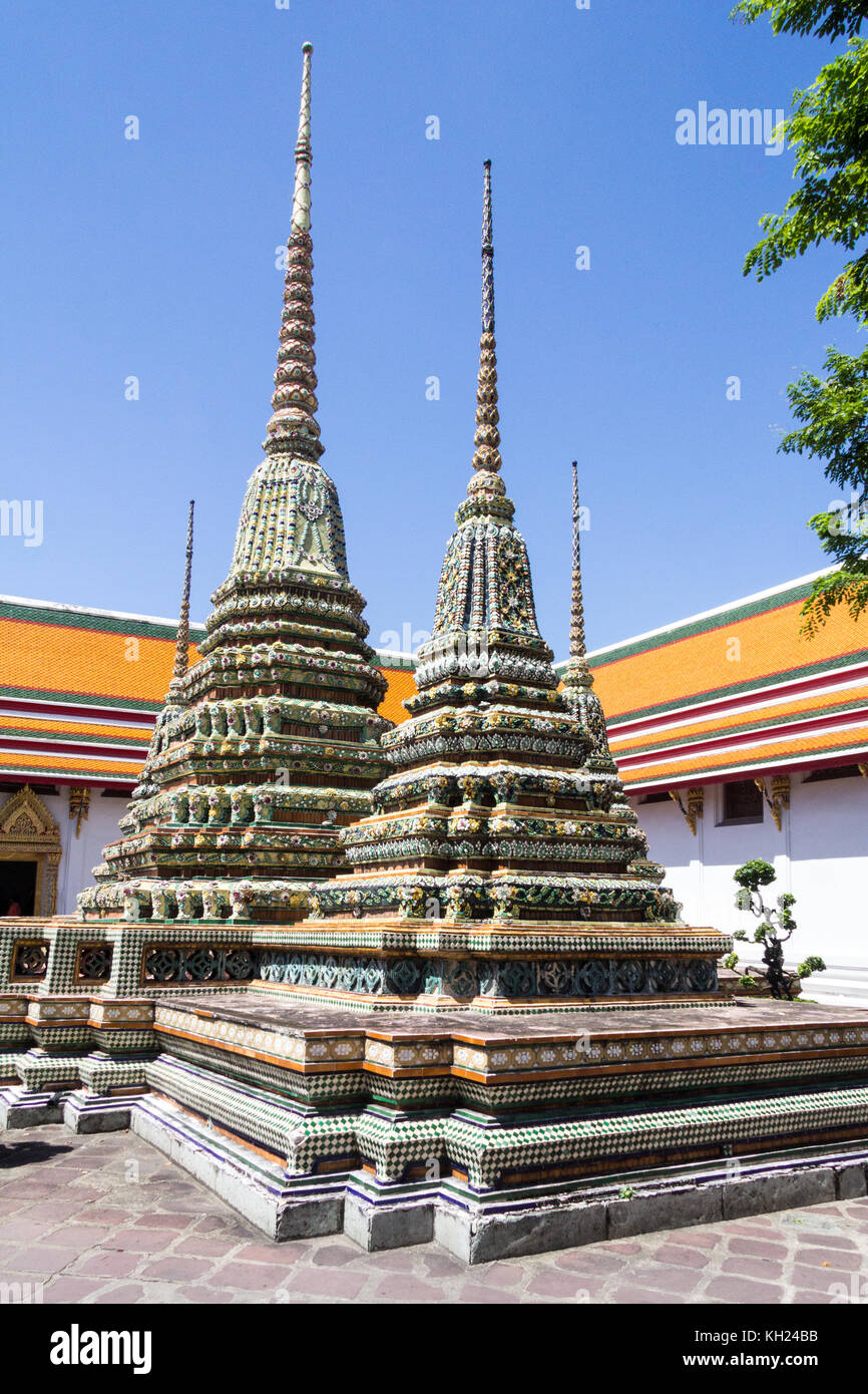 Gli stupa, Wat Pho, bangkok, Thailandia Foto Stock