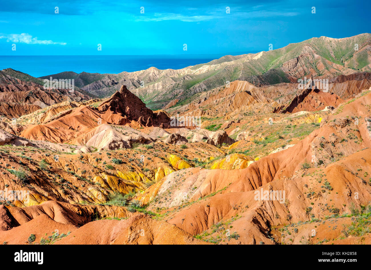 Colorate formazioni di roccia in skazka aka fiaba canyon, Kirghizistan Foto Stock