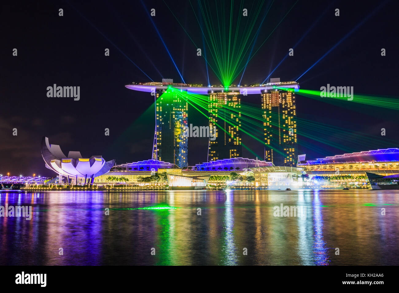 La città di Singapore, Singapore - 8 gennaio 2016 marina bay sands laser show. Foto Stock