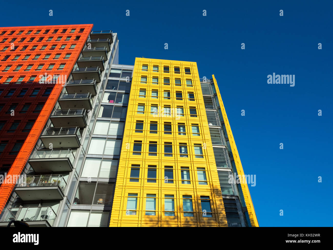 Renzo Piano il Central Saint Giles utilizzo misto di sviluppo su St Giles High Street, London, Regno Unito Foto Stock