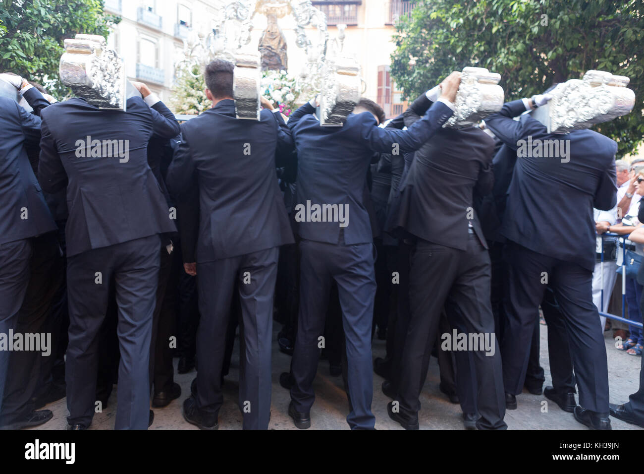 Ogni anno nel mese di settembre in Málaga il giorno della Virgen de la Victoria è celebrata il 8 settembre quando la processione si svolge. Foto Stock