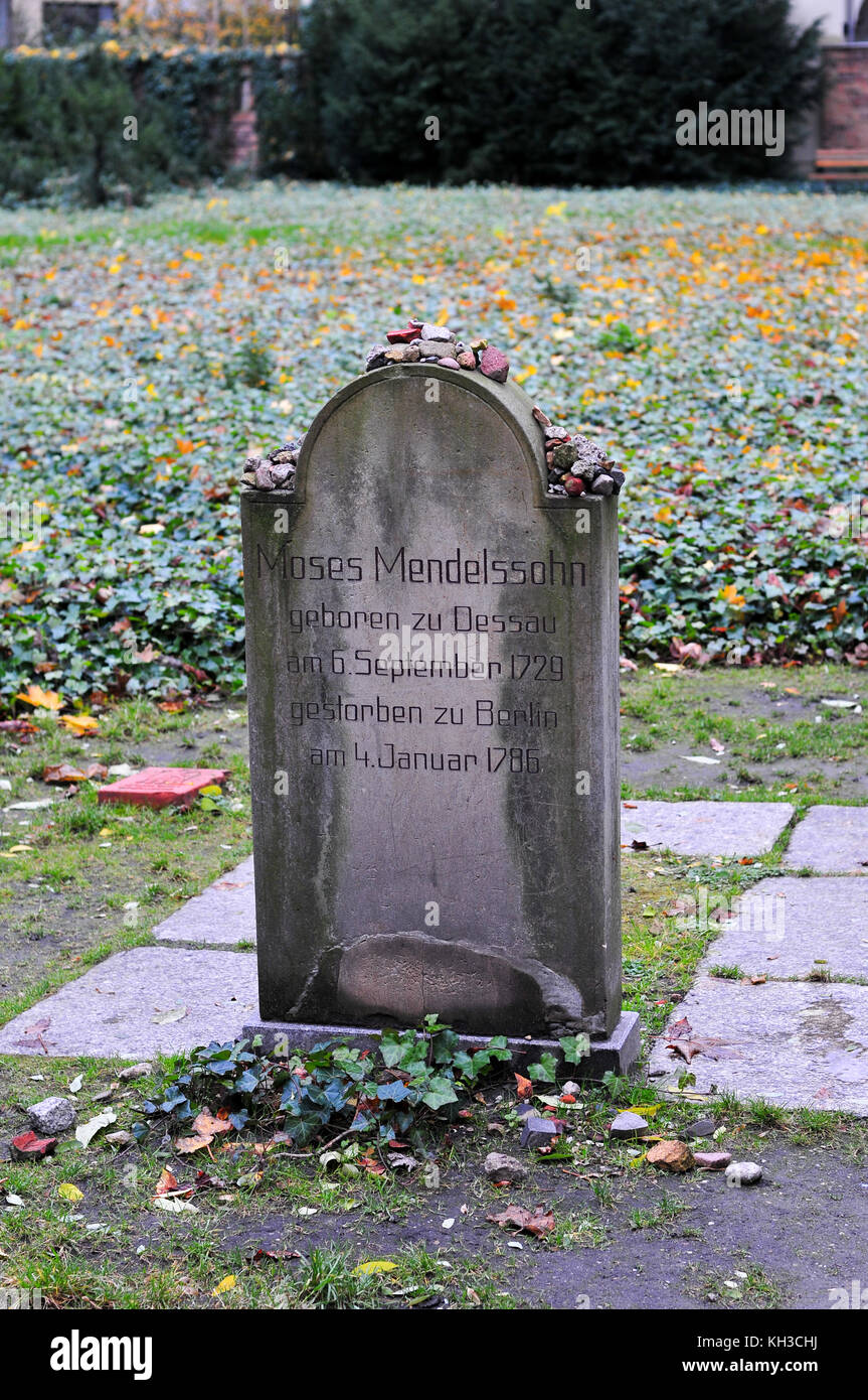 Mosè mendelssohn presso il cimitero ebraico a grosse hamburger strasse a Berlino, Germania. Foto Stock