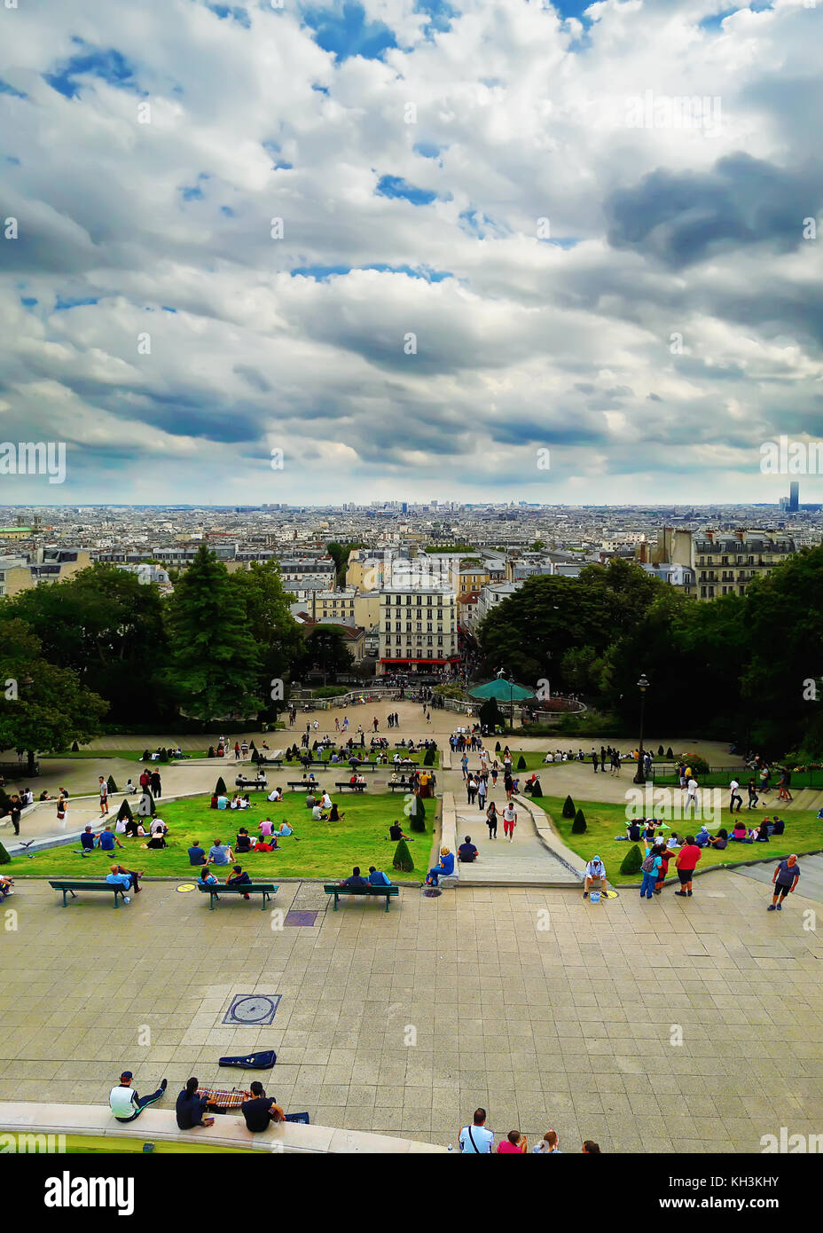 Vista aerea di Parigi, Francia dalle scale del Sacro cuore Foto Stock