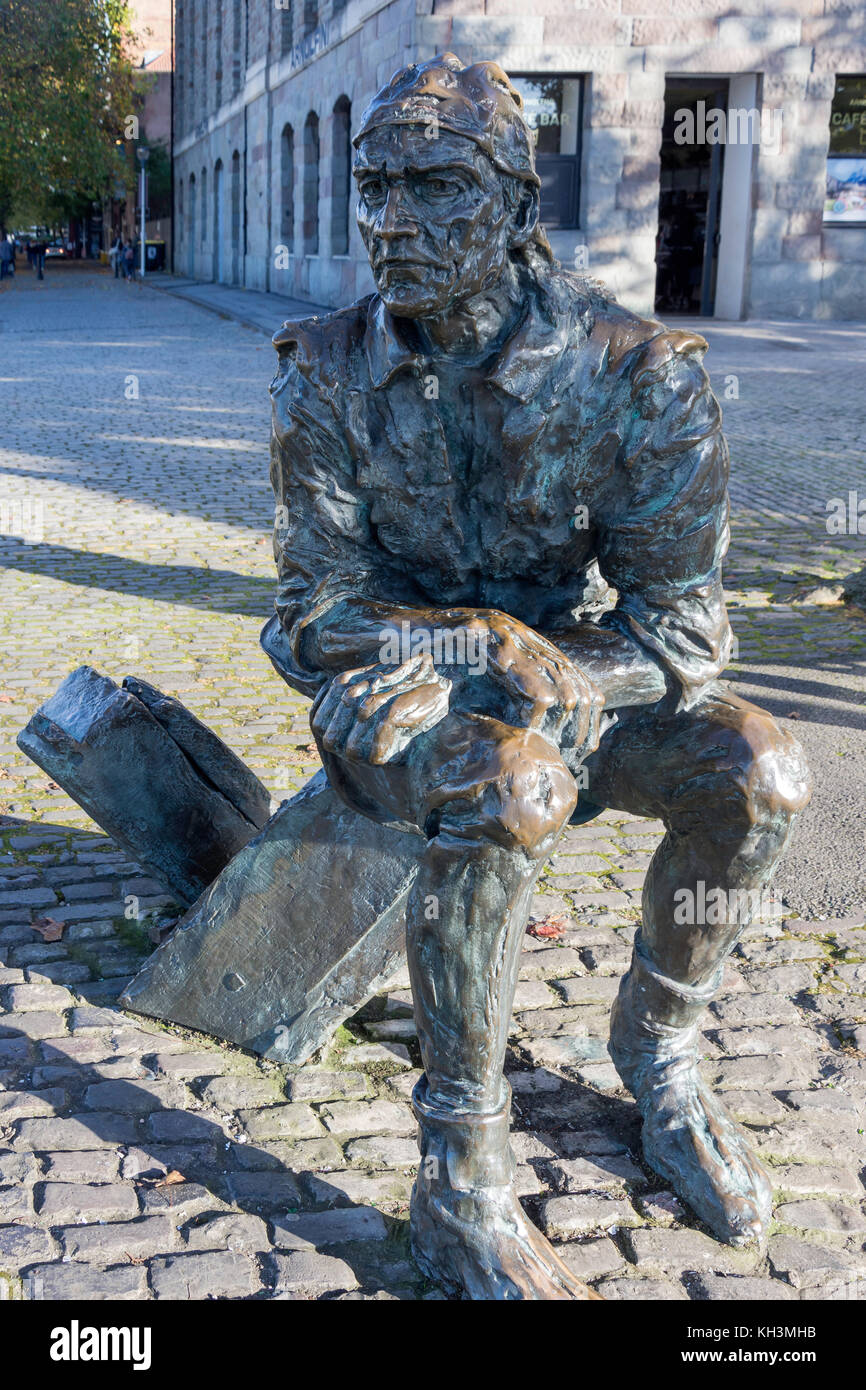 John Cabot (explorer) scultura di Floating Harbour, Città Vecchia, Bristol, Inghilterra, Regno Unito Foto Stock