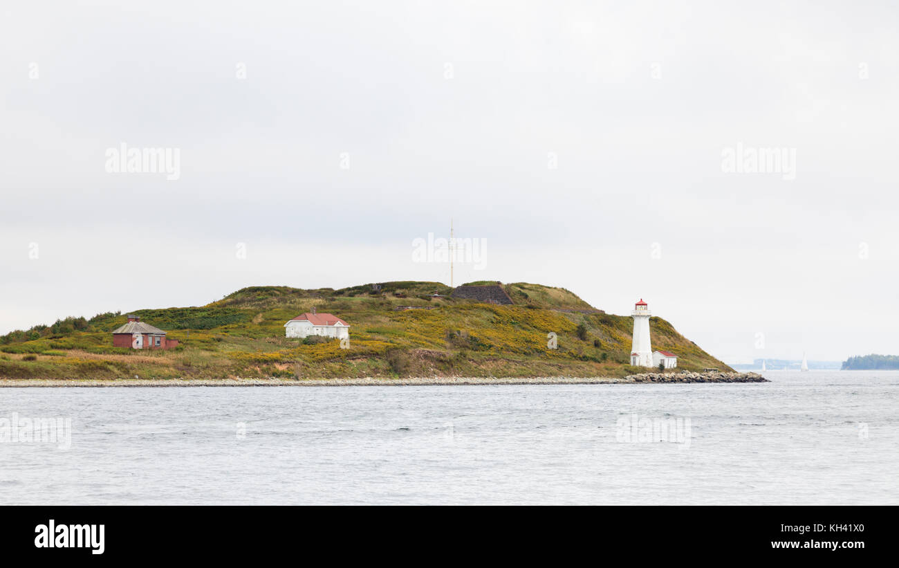 Georges isola è raffigurato dal lungomare fuori Halifax, Nova Scotia, Canada. Foto Stock