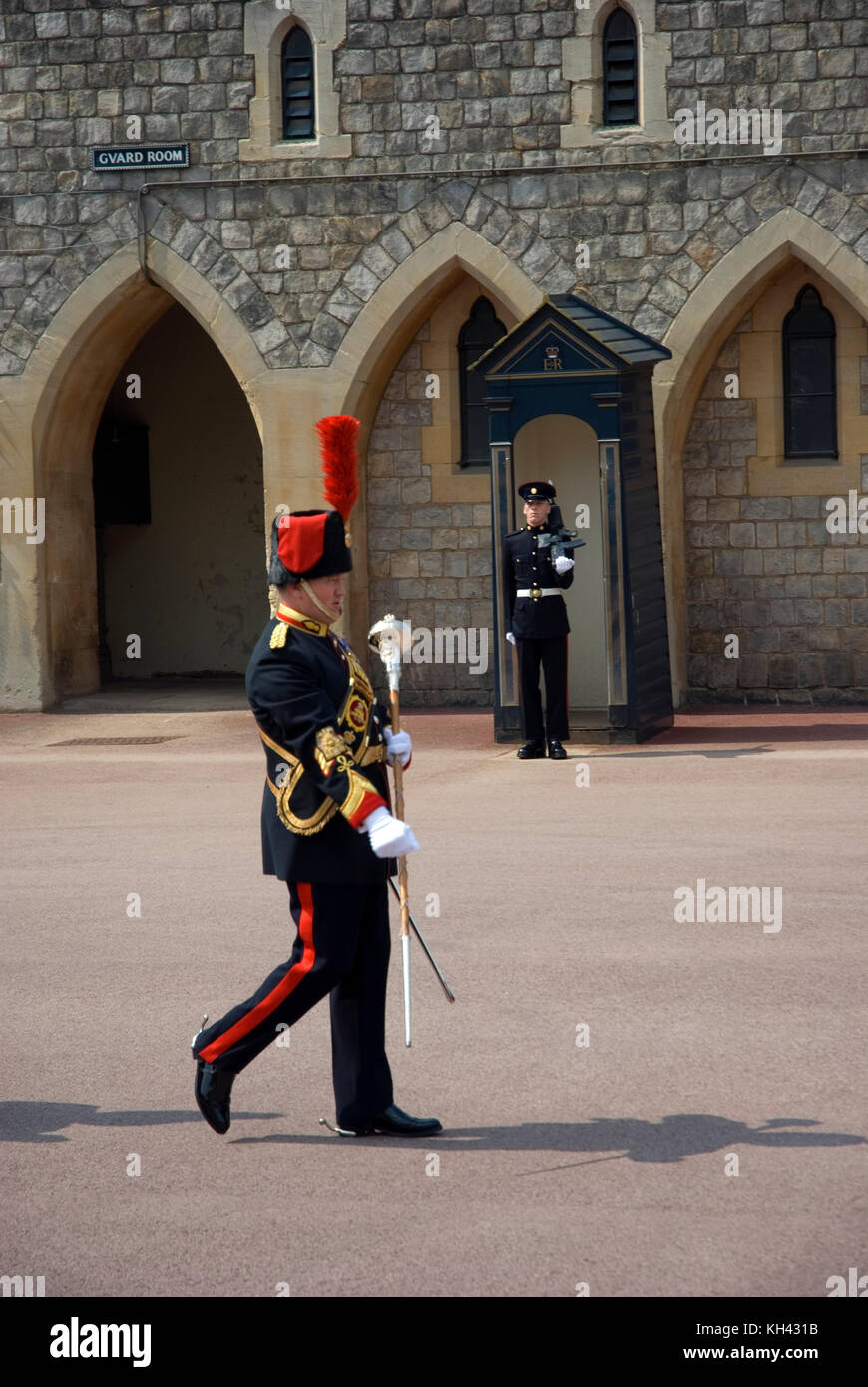Cambio della guardia nel castello di Windsor, la residenza della regina, England, Regno Unito Foto Stock