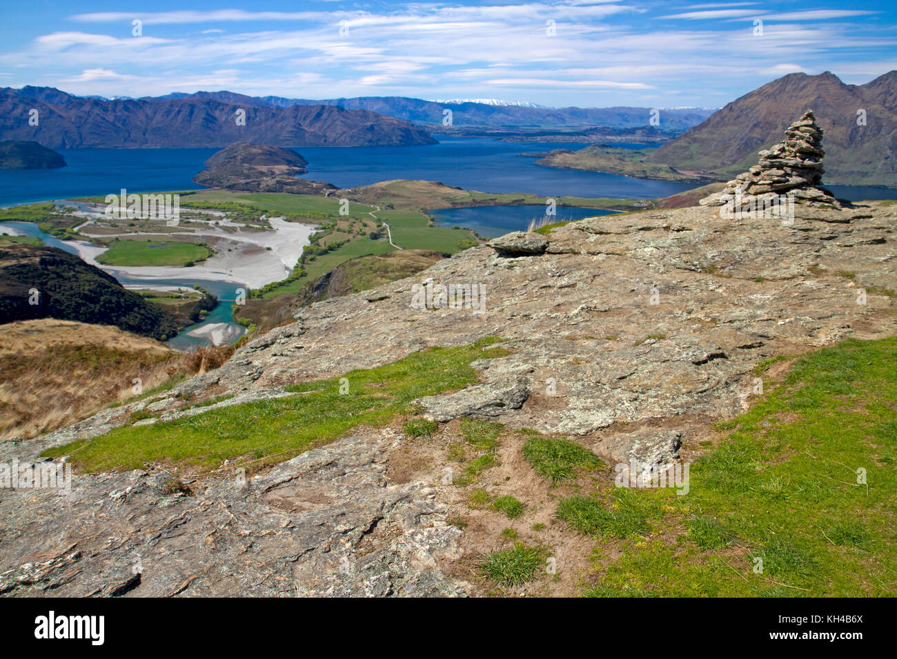 Il vertice del Rocky Mountain e il lago Wanaka Foto Stock
