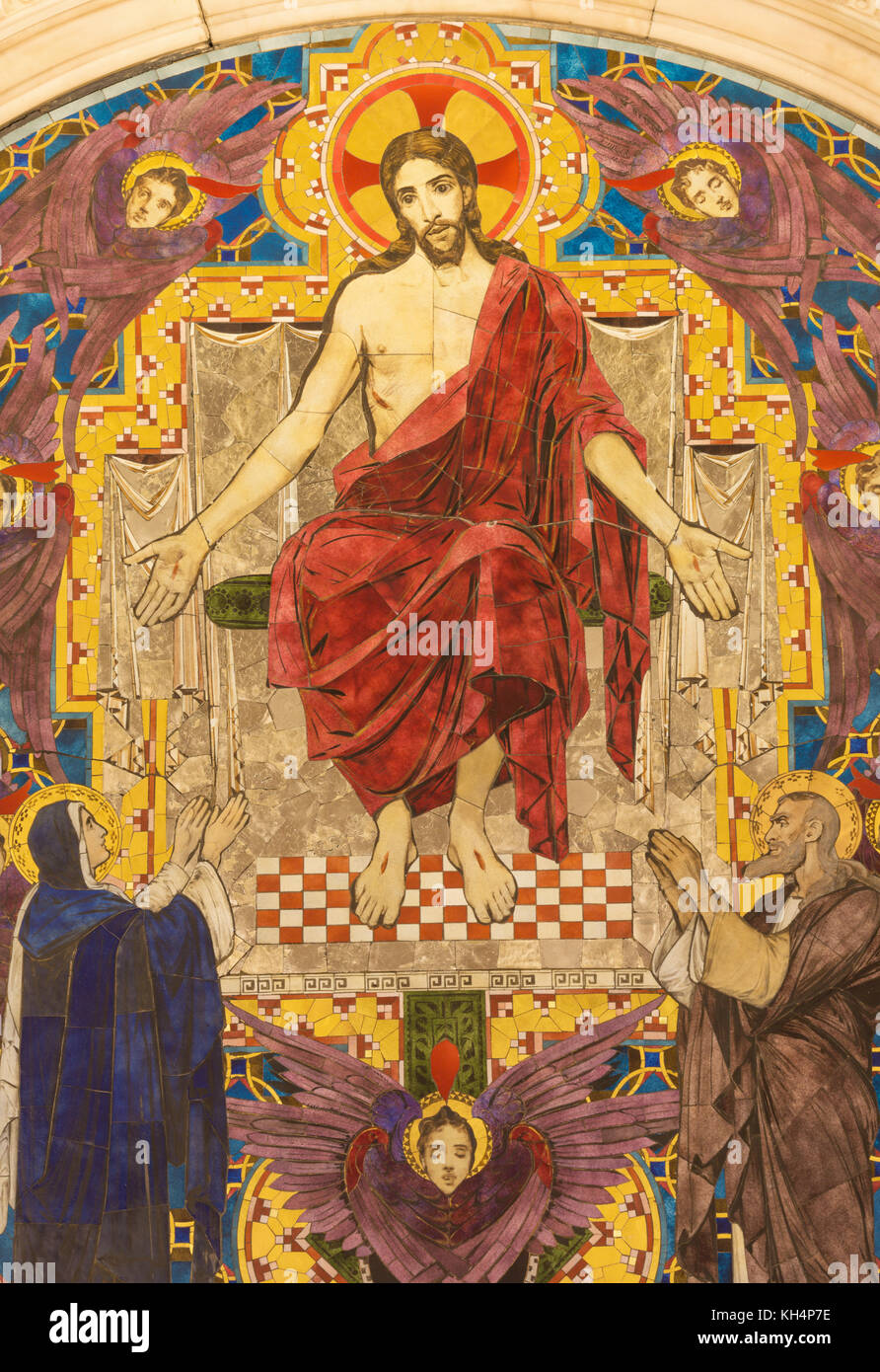 Londra, Gran Bretagna - 17 settembre 2017: il mosaico tyled di Gesù Cristo Pantocrator nella cattedrale di Westminster progettata da clayton & Campana Foto Stock