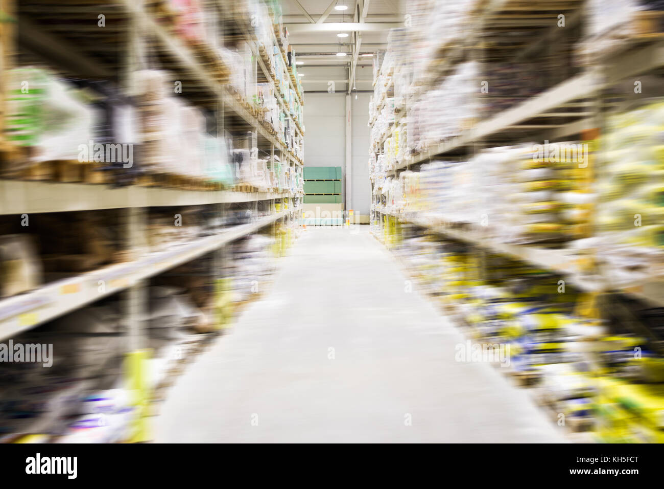 Materiale di costruzione corridoio magazzino Foto Stock