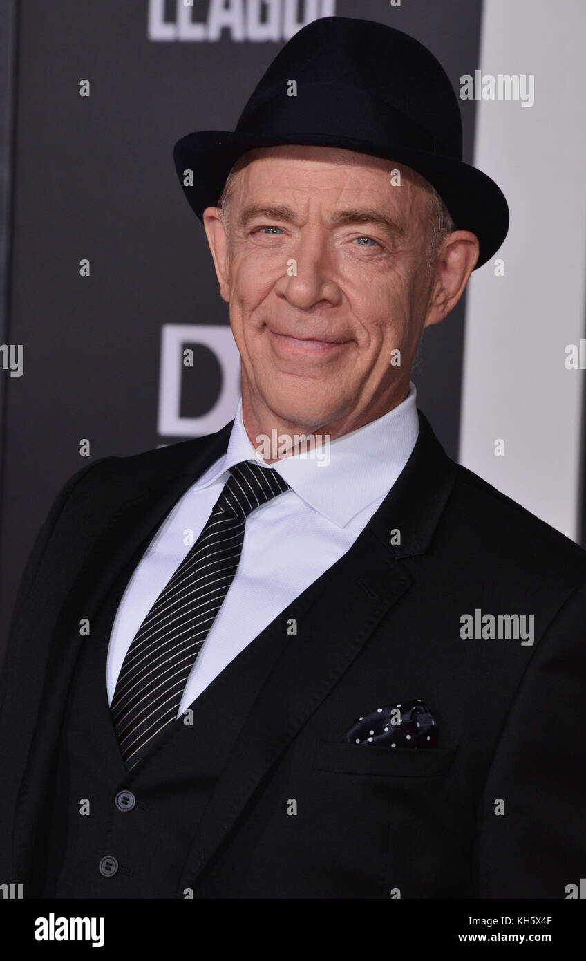 Los Angeles, Stati Uniti. 13 Nov 2017. JK Simmons 004 partecipa alla prima di Warner Bros. Pictures' Justice League' al Dolby Theatre il 13 novembre 2017 a Hollywood, California Credit: Tsuni/USA/Alamy Live News Foto Stock