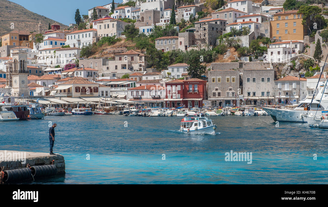 Hydra è un'isola greca nel mare Egeo appartenenti alle isole del golfo Saronico. hydra è una destinazione popolare con i turisti ma anche con gli artisti. Foto Stock