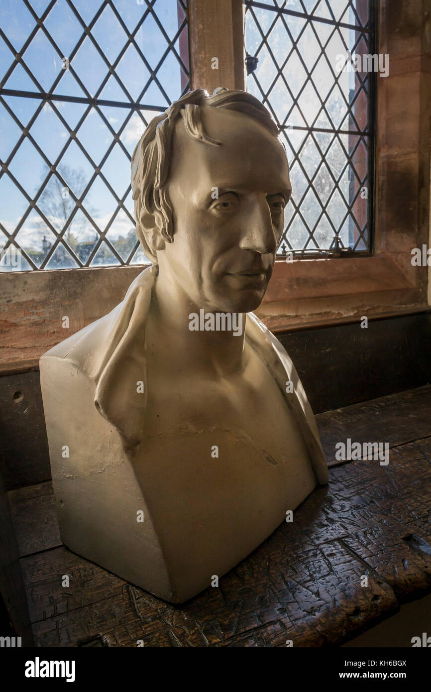 Busto di William Wordsworth in Hawkshead Grammar School, cumbria Foto Stock