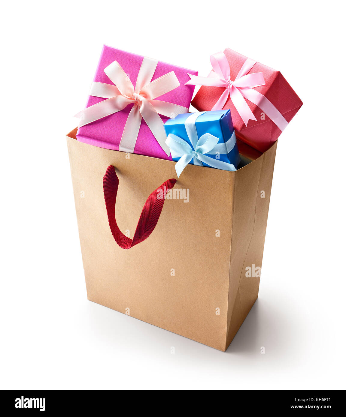 Shopping bag pieno di doni isolati su con sfondo Foto Stock